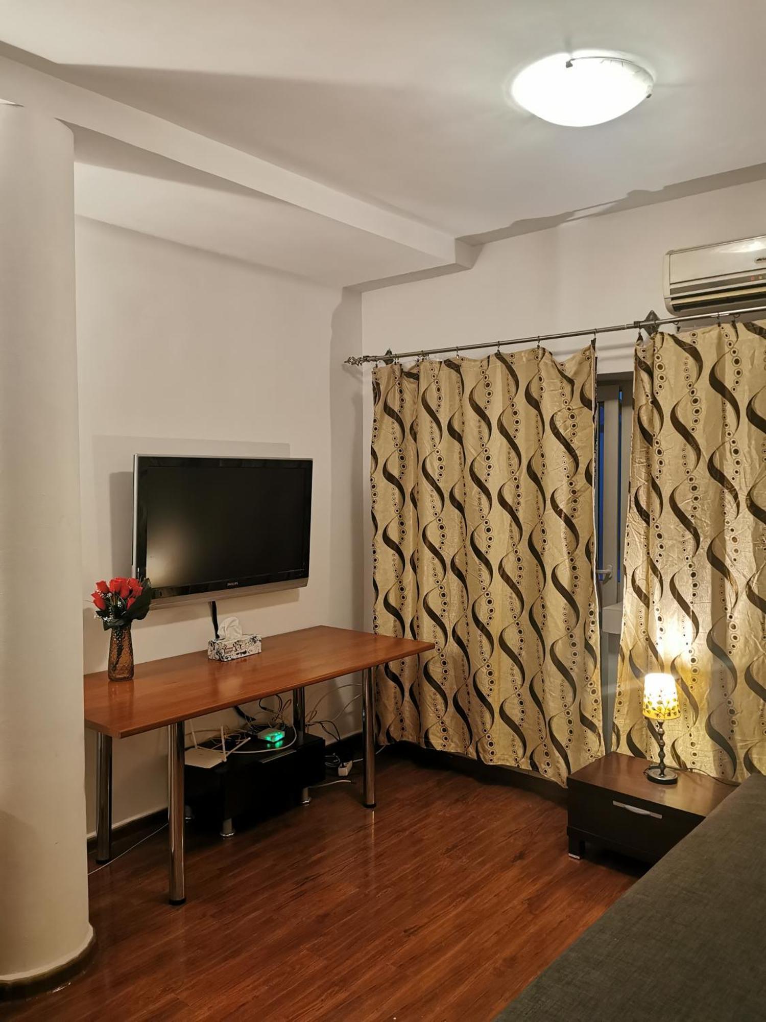 Old Center Apartament Bucharest Luaran gambar